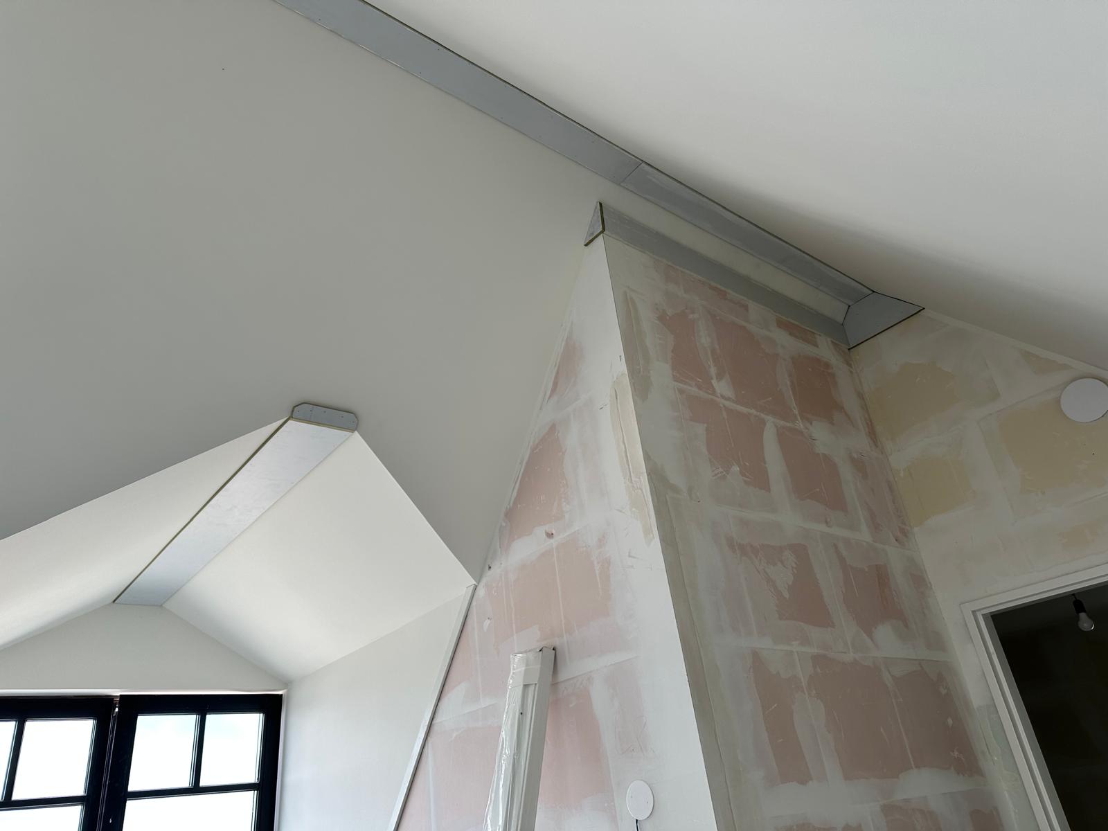 Detail van vakmanschap: precisie en meetwerk op de bouw